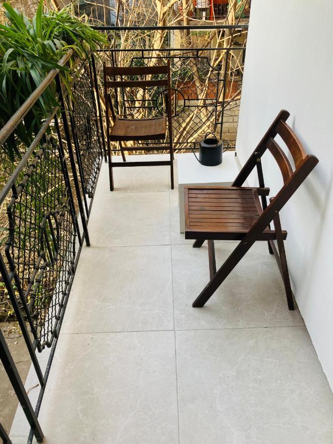 Salon Studio Savamala Sajmiste Exterior foto